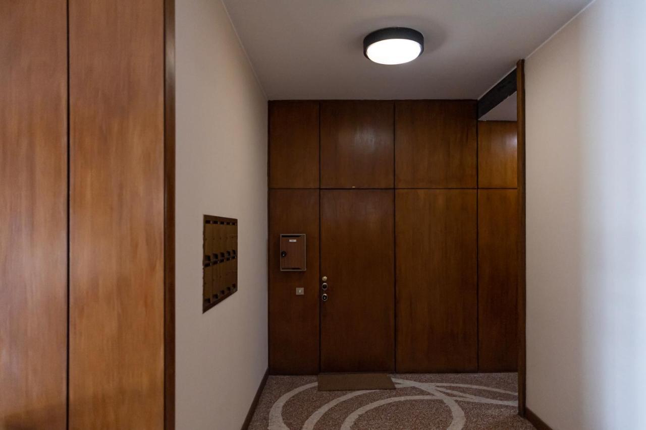 Elegante E Spazioso Quadrilocale In Porta Venezia Мілан Екстер'єр фото